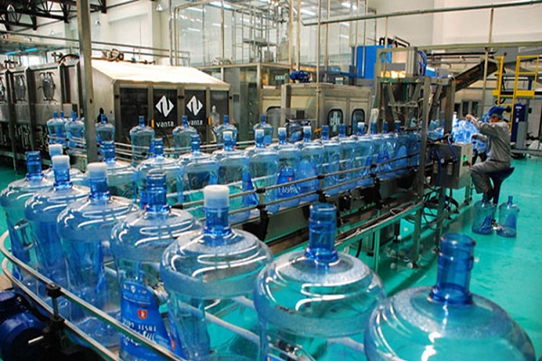 全套大桶純凈水生產設備-純凈水生產線定制廠家